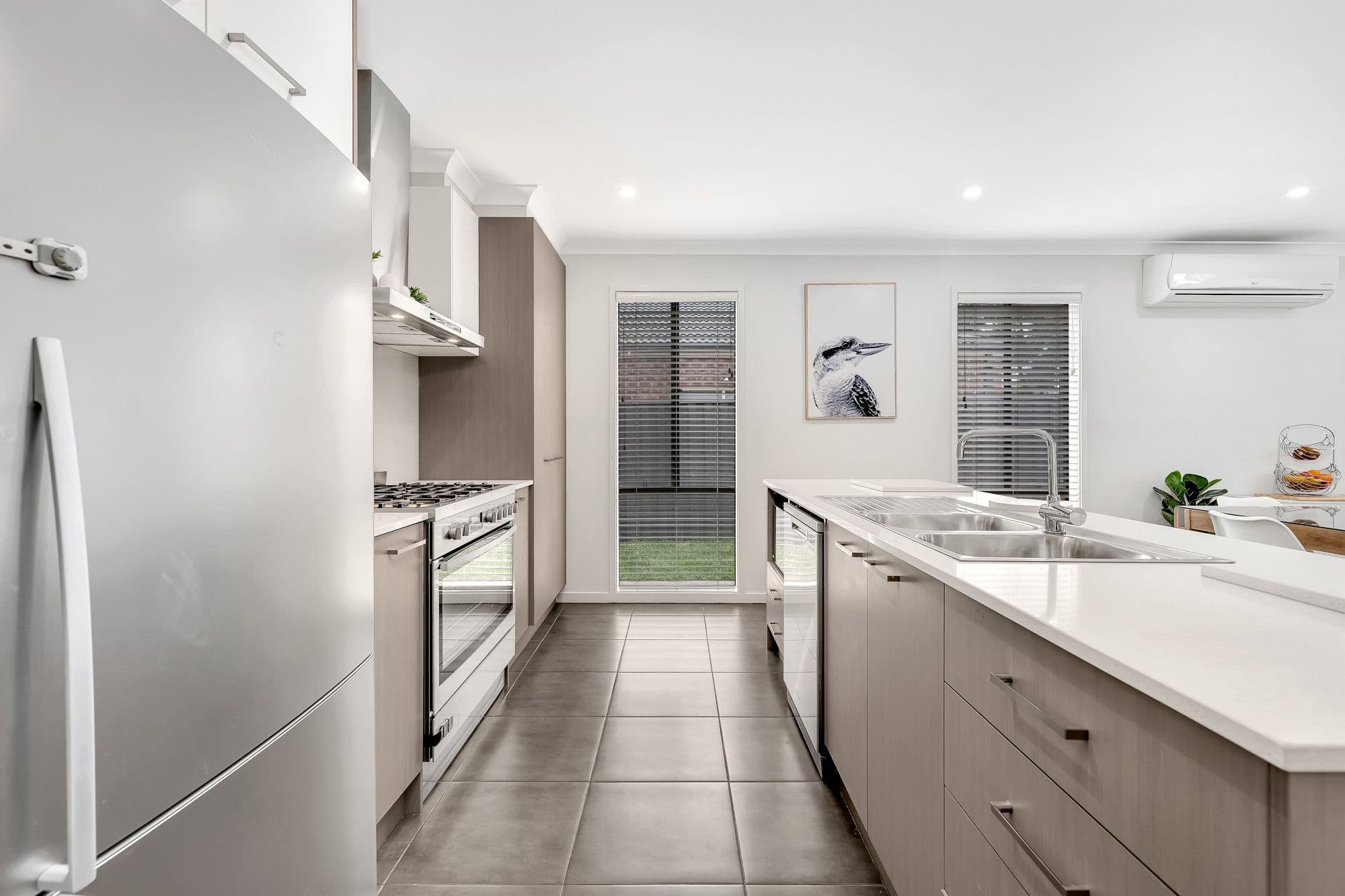 37 Weavers Street, Manor Lakes VIC 3024, Manor Lakes - Thumbnail 3