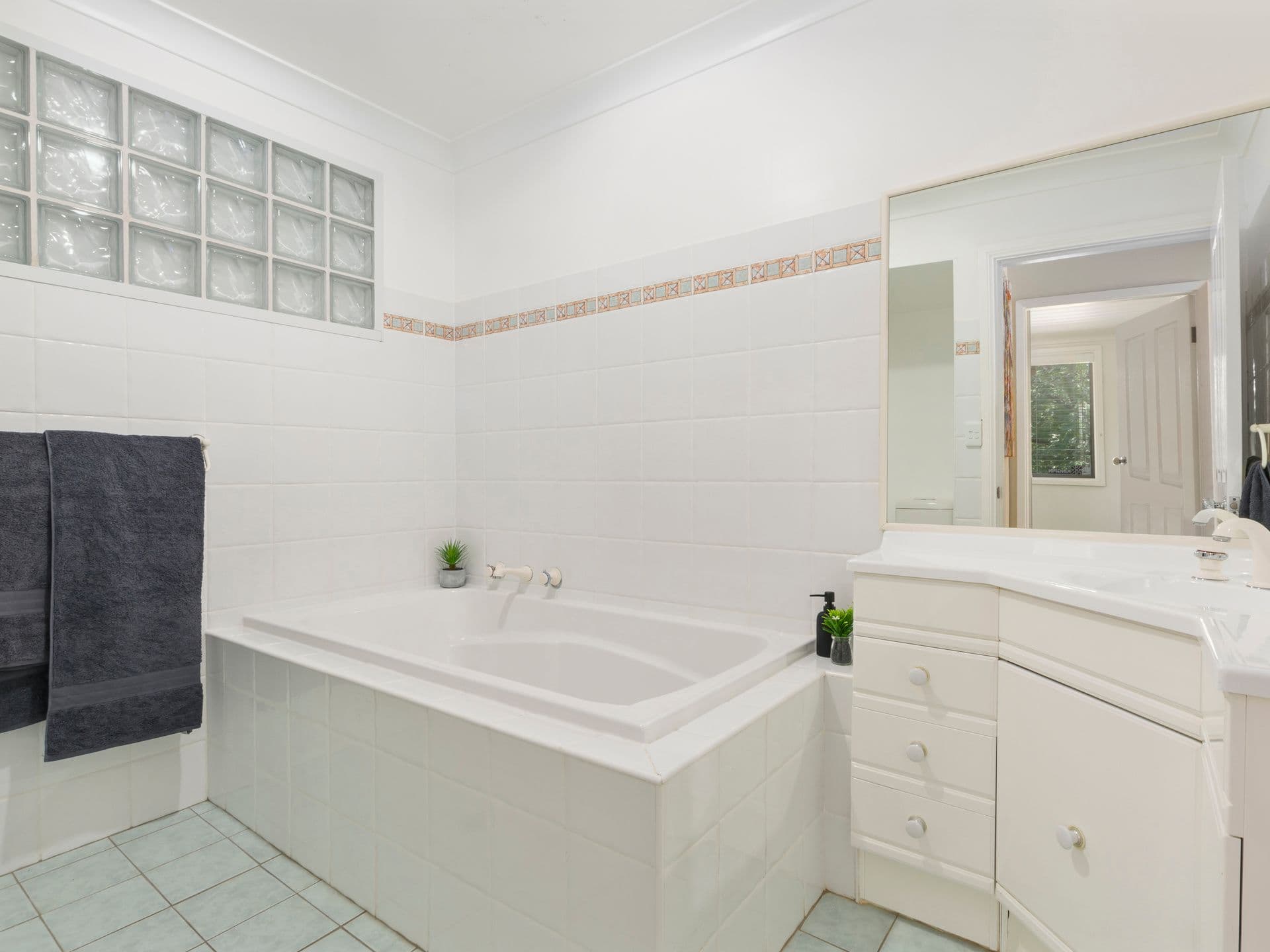 1 Joanne Street, Woonona - Thumbnail 7