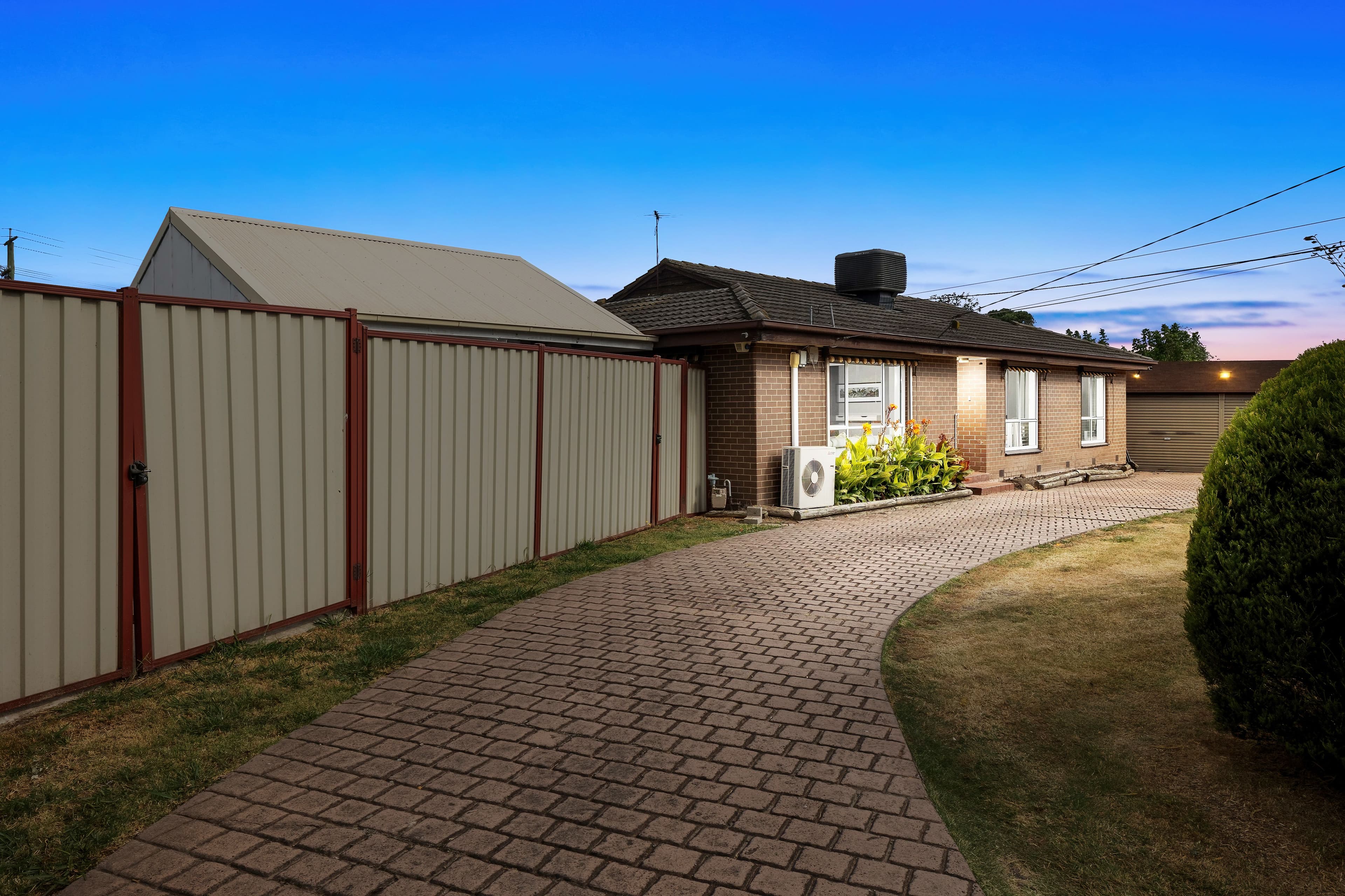 3 Bond Court, Lalor VIC 3075, Lalor - Thumbnail 2