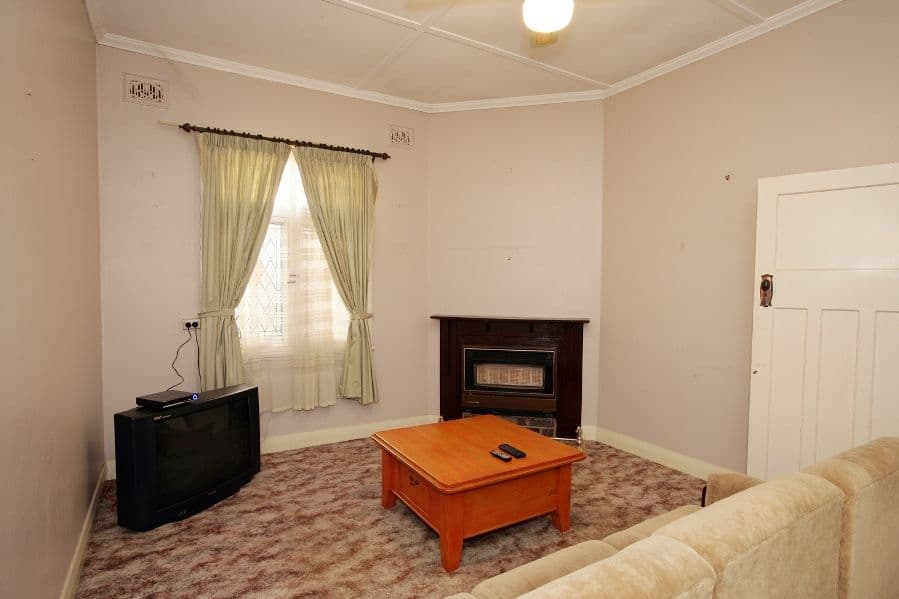 66 Peter Street, WAGGA WAGGA NSW 2650, Wagga Wagga - Thumbnail 3