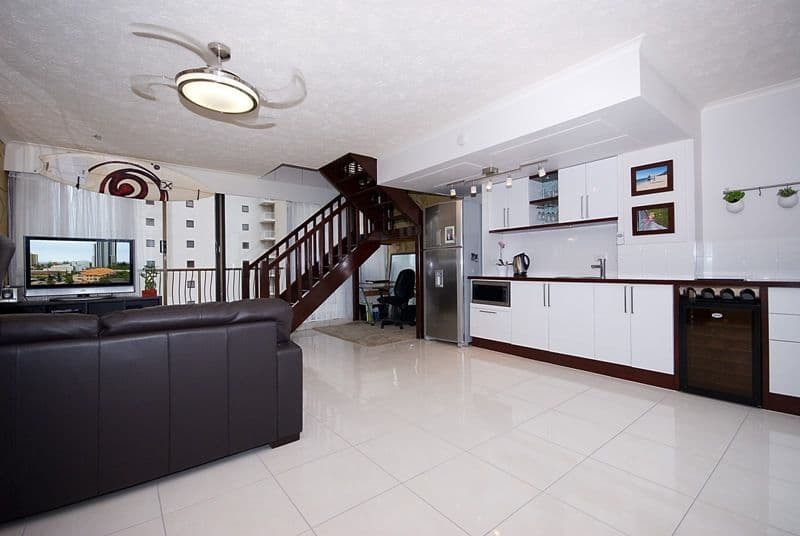 703 'Broadbeach Travel Inn' 40 Surf Parade, BROADBEACH QLD 4218, Broadbeach - Thumbnail 2