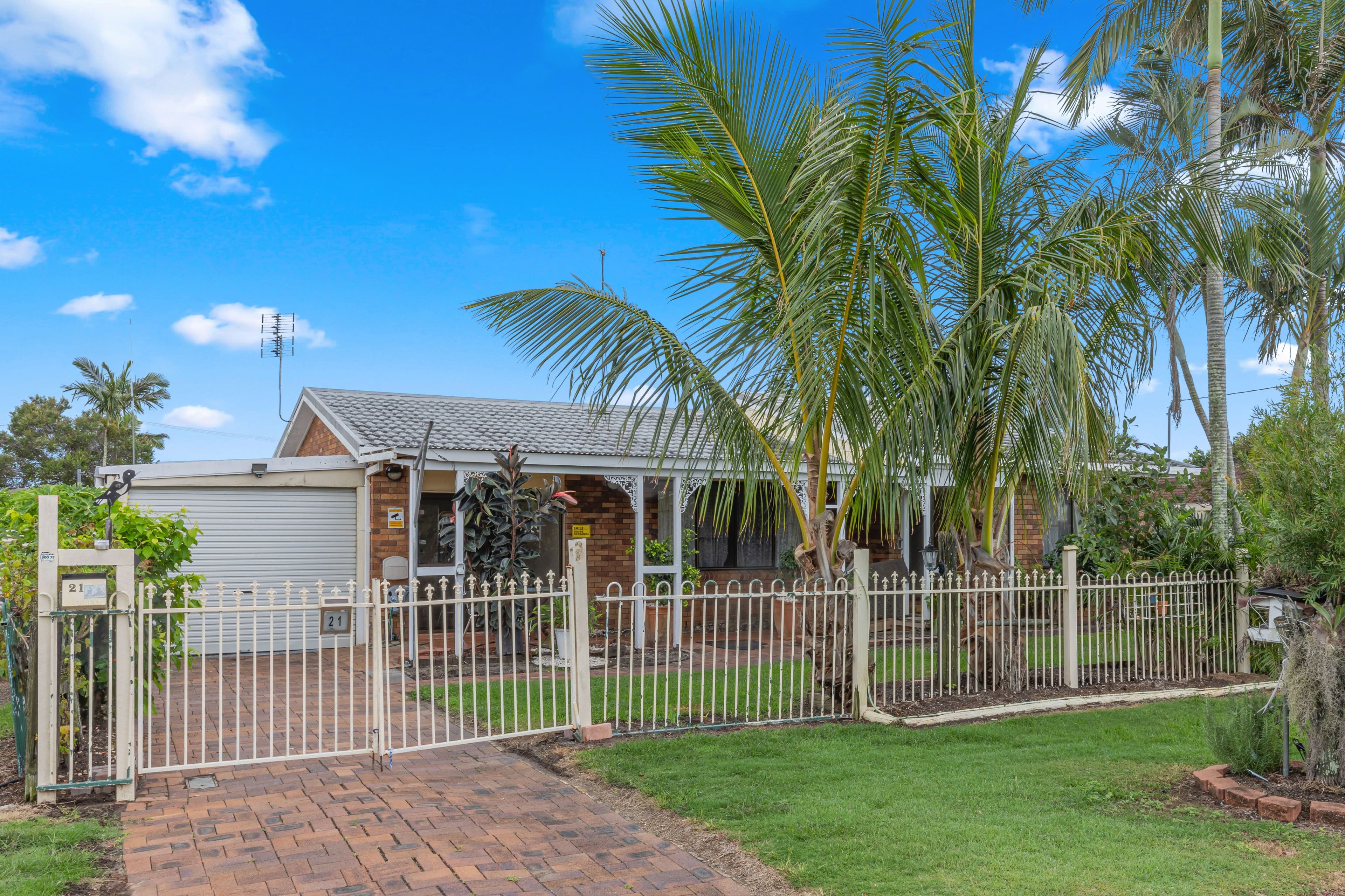 21 Galatea Street, Point Vernon QLD 4655, Point Vernon - Thumbnail 3