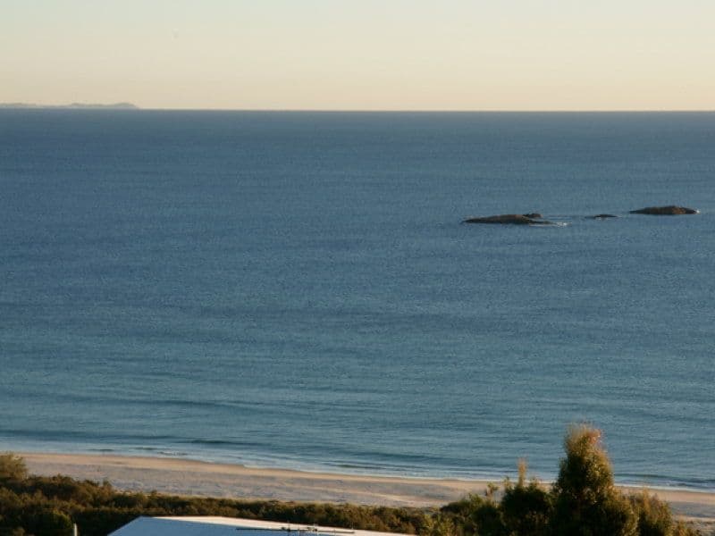 11 Pratt Court, POINT LOOKOUT QLD 4183, Point Lookout - Image 1