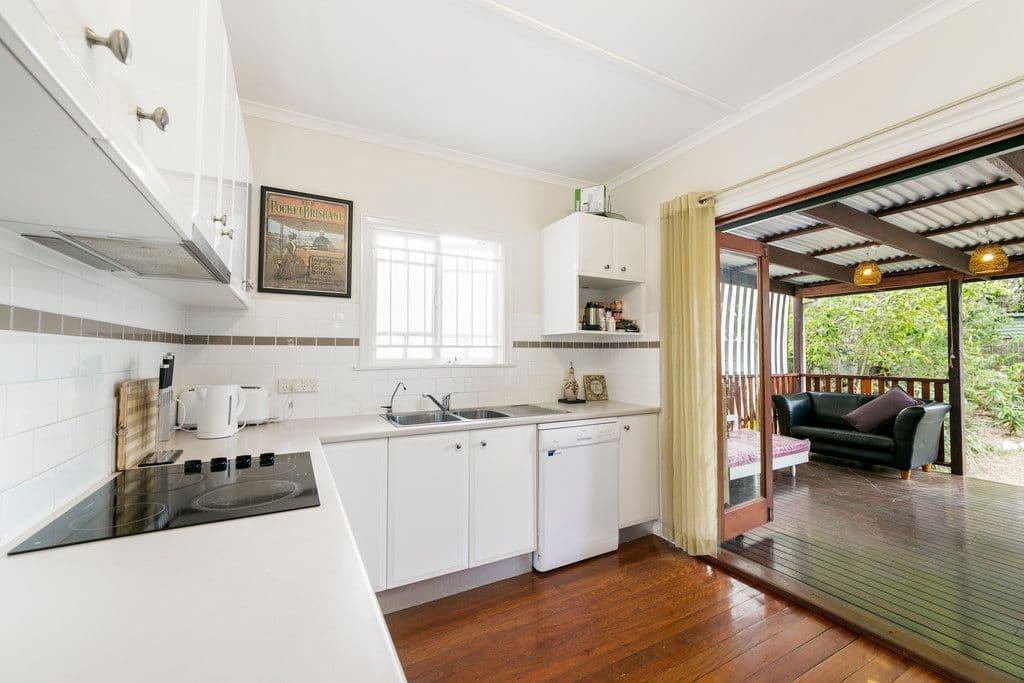 8 Calston Street, Oxley QLD 4075, Oxley - Thumbnail 2