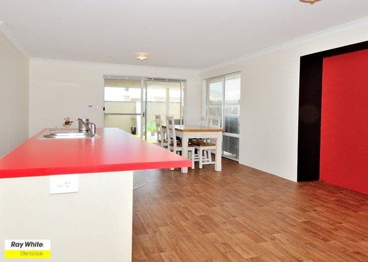 35 Interlaken Loop, ELLENBROOK WA 6069, Ellenbrook - Thumbnail 2