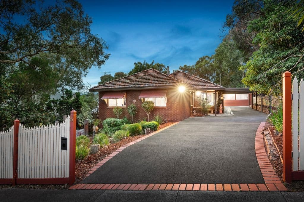 5 Guymer Court, Montmorency VIC 3094, Montmorency - Thumbnail 2