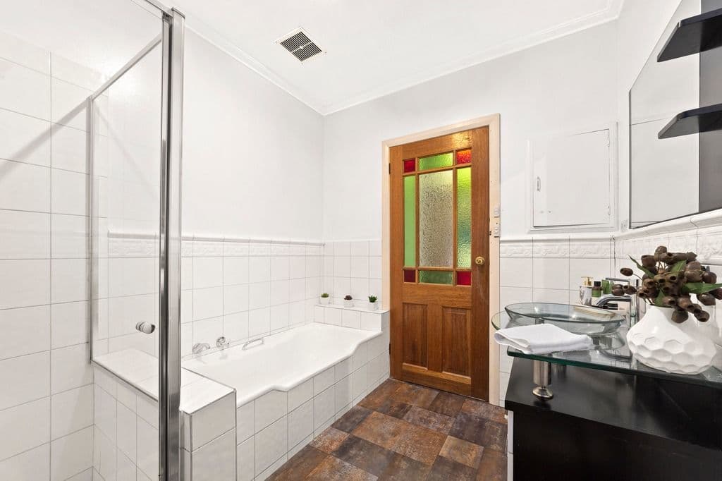 5 Guymer Court, Montmorency VIC 3094, Montmorency - Thumbnail 8