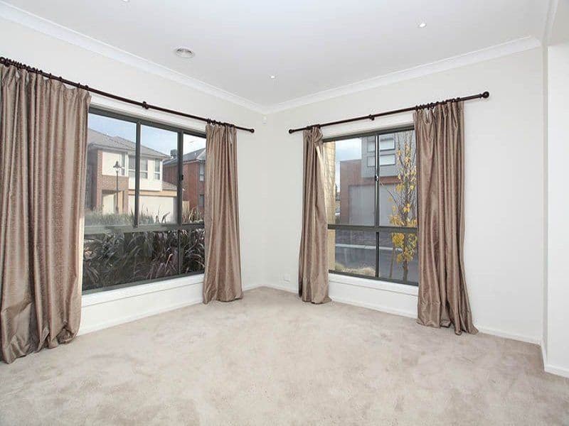 22 Eloura Circuit, TAYLORS HILL VIC 3037, Taylors Hill - Thumbnail 4