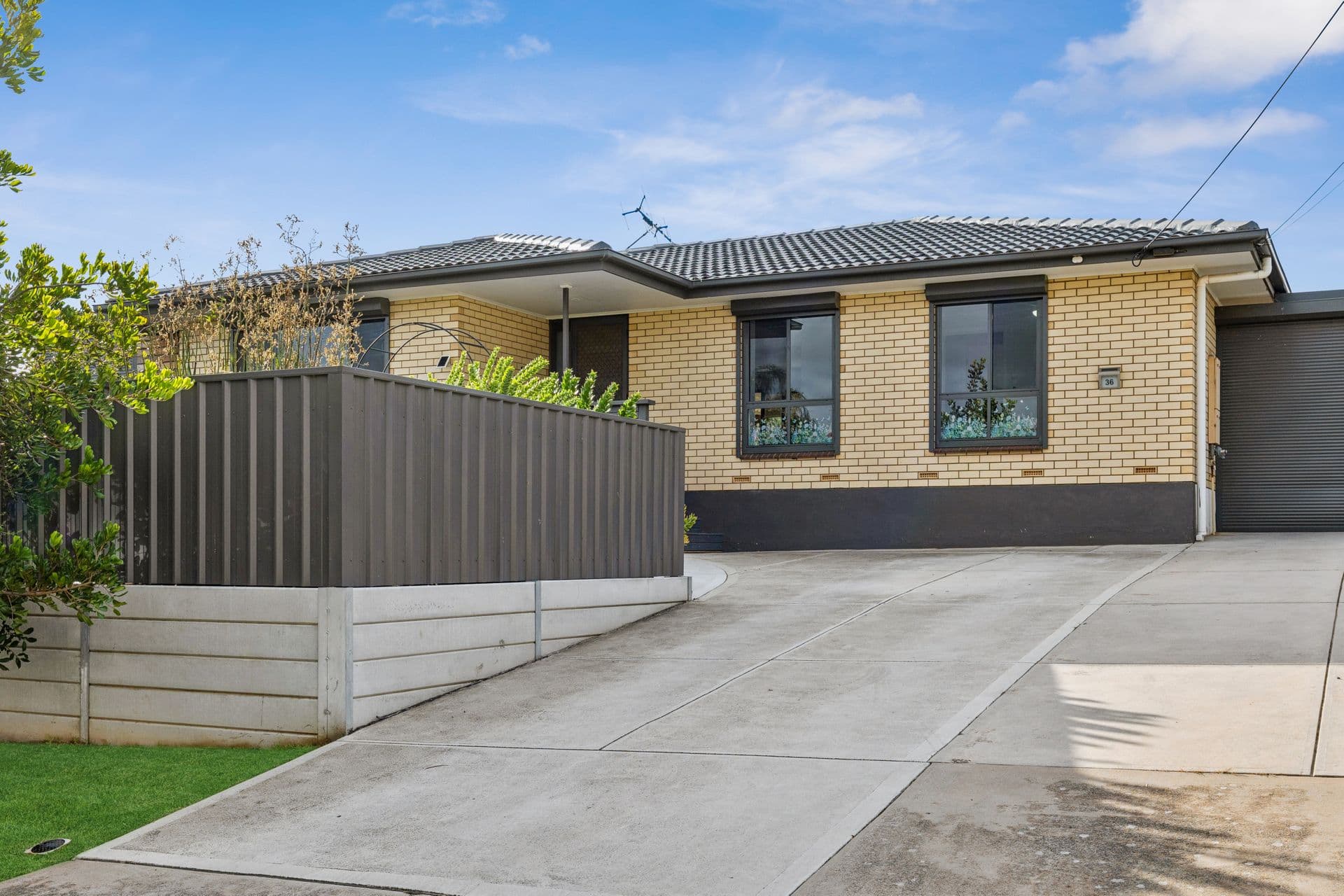 36 Trelawney Crescent, Huntfield Heights, SA, 5163, Huntfield Heights - Thumbnail 2