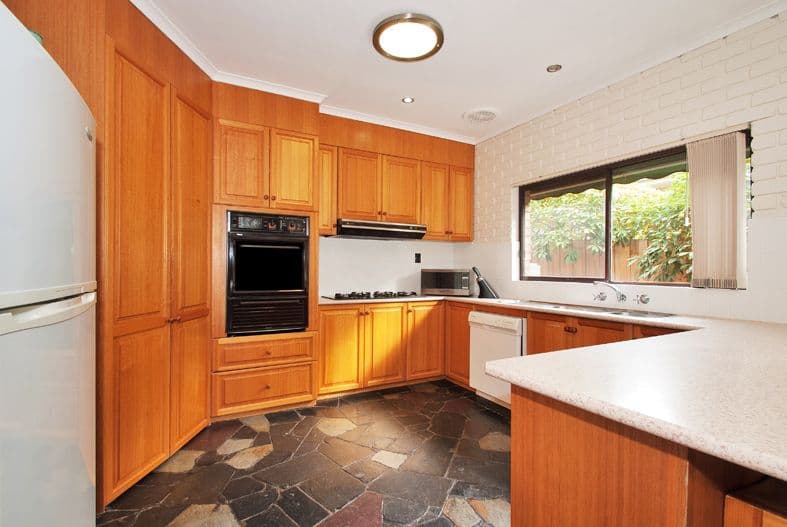 25 Carole Avenue, CHIRNSIDE PARK VIC 3116, Chirnside Park - Thumbnail 2