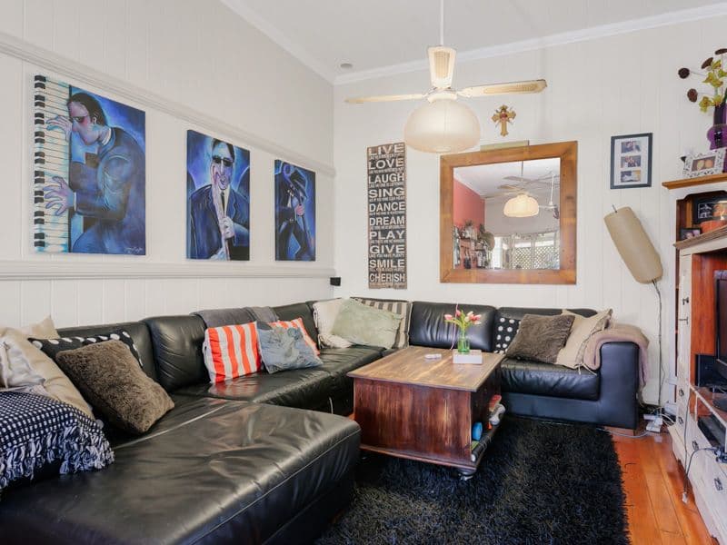 208 Kedron Brook Road, WILSTON QLD 4051, Wilston - Thumbnail 3