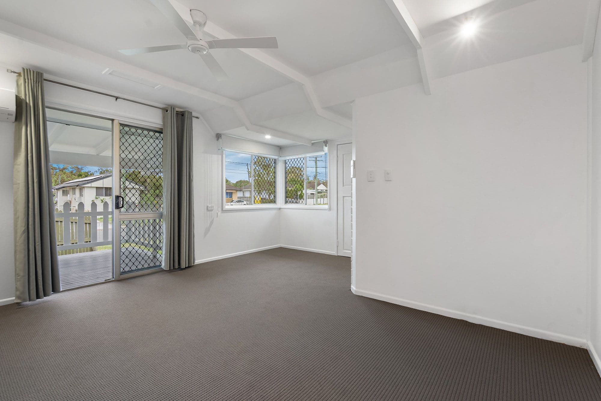 1 Nanda Street, Woodridge QLD 4114, Woodridge - Thumbnail 4