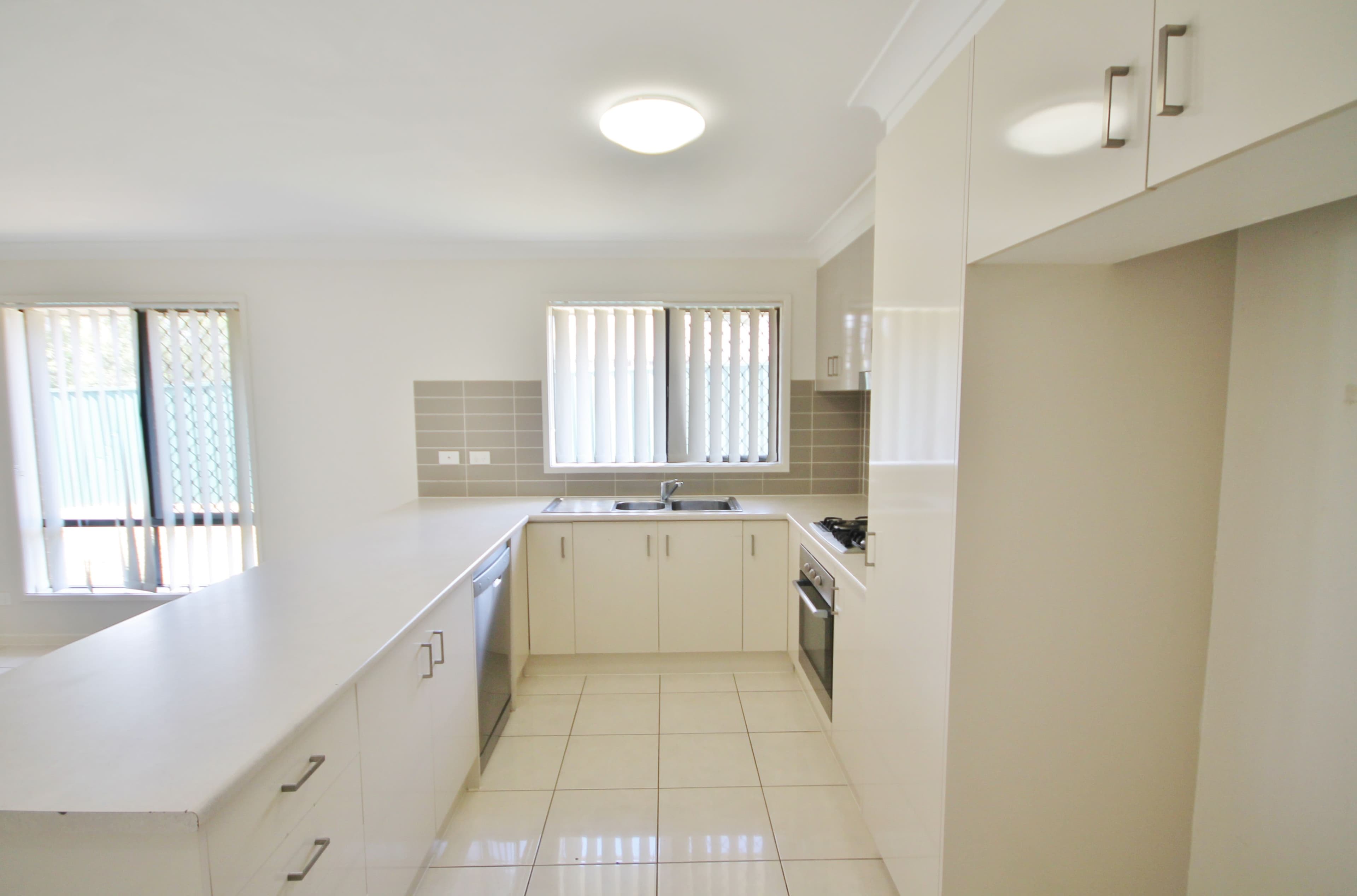 17 Molloy Place, Young - Thumbnail 5