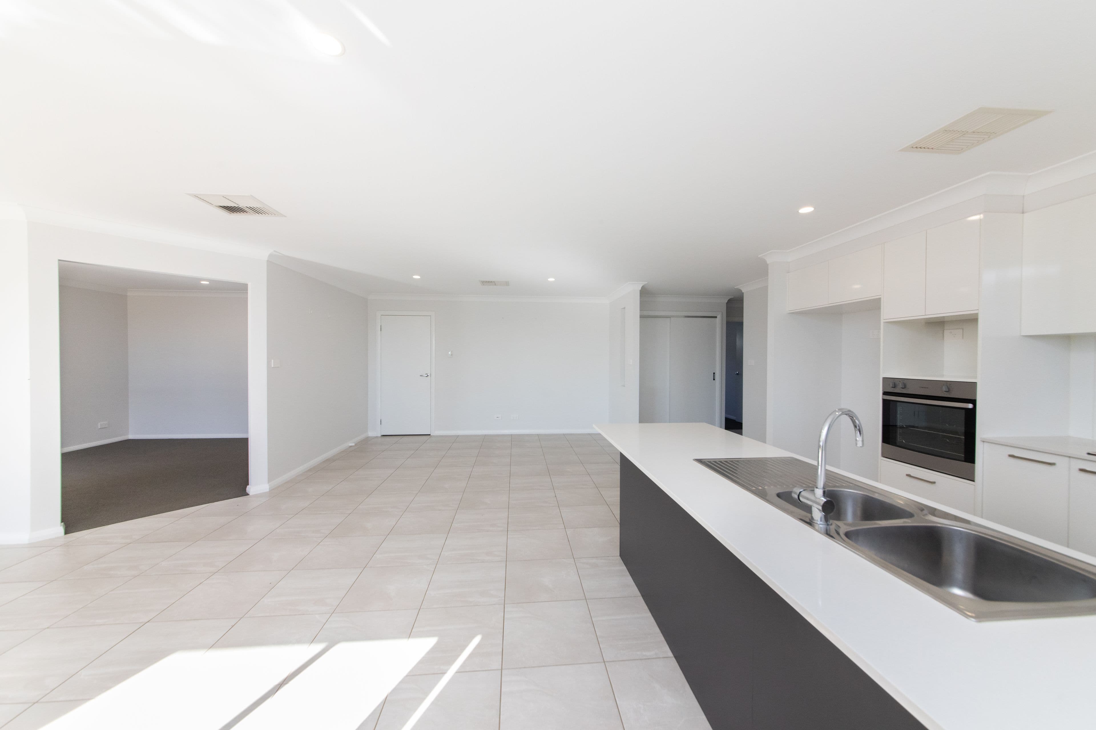 2 Nolan Esplanade, Dubbo NSW 2830, Dubbo - Thumbnail 5