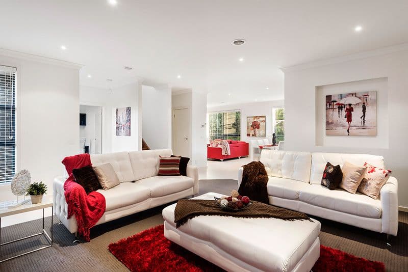 8 Elizabeth Street, OAKLEIGH EAST VIC 3166, Oakleigh East - Thumbnail 2