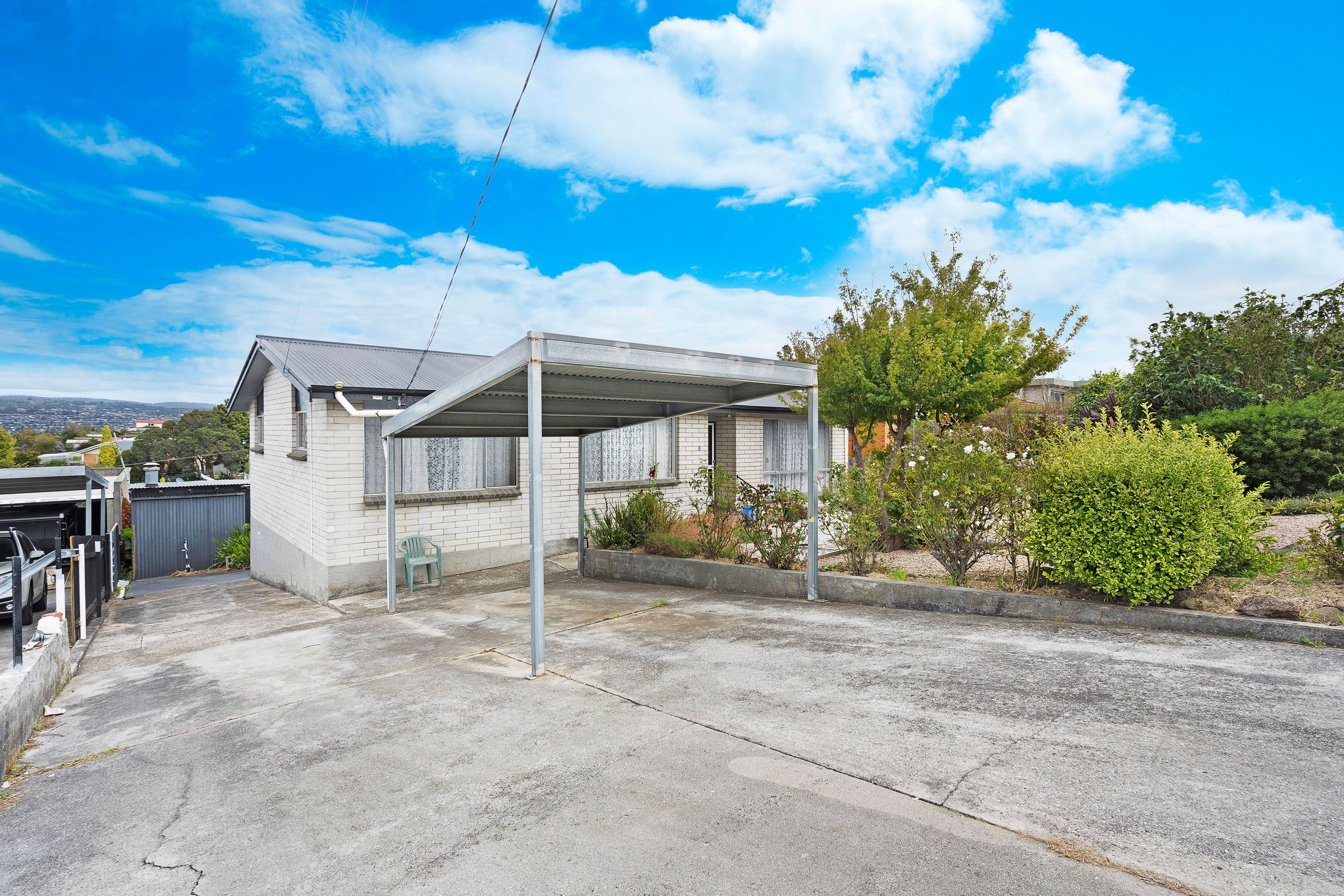 8 Crandon Crescent, Newnham TAS 7248, Newnham - Image 1
