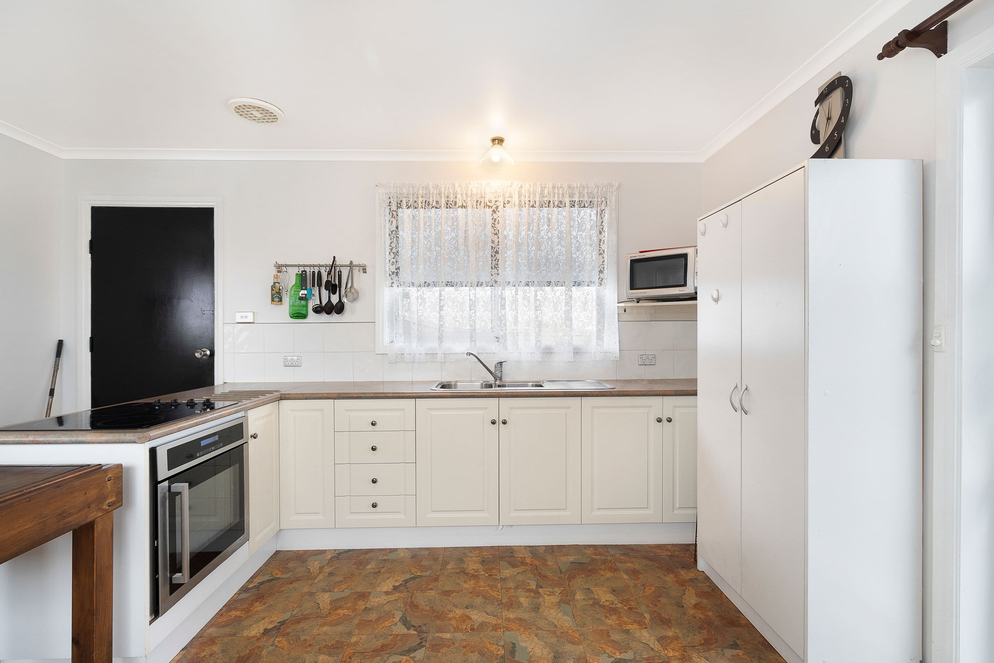8 Crandon Crescent, Newnham TAS 7248, Newnham - Thumbnail 2