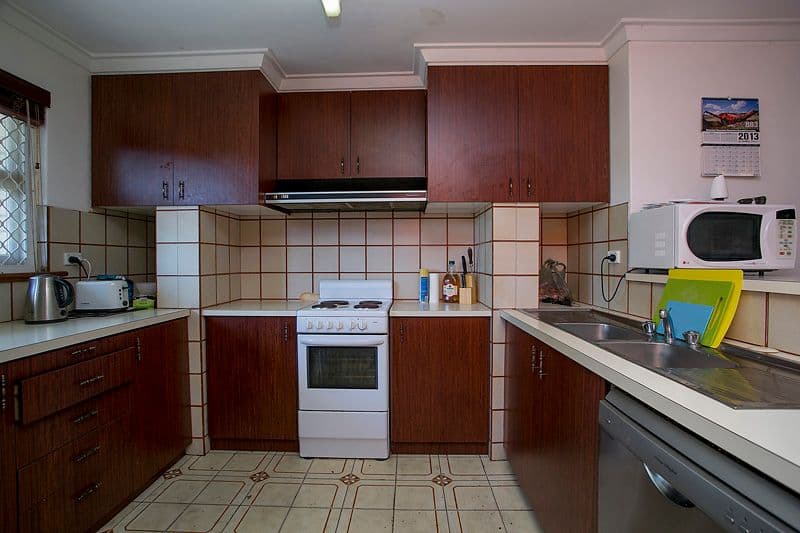56 Lyndhurst Road, KALAMUNDA WA 6076, Kalamunda - Thumbnail 8