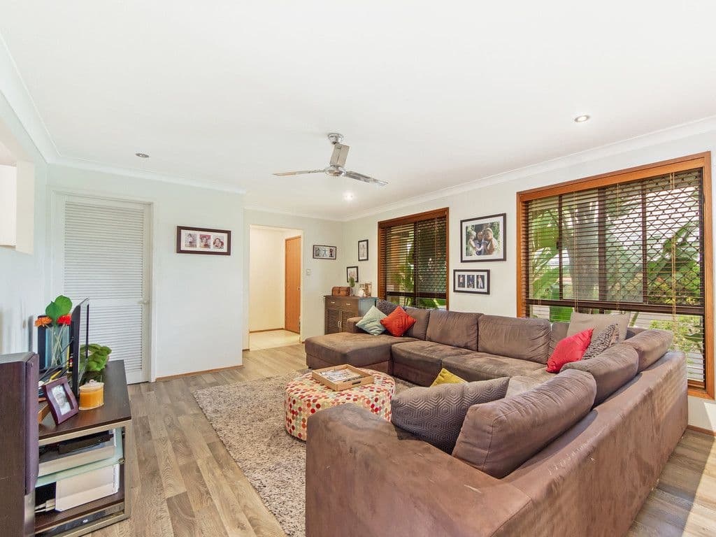 26 Treeview Drive, Burleigh Waters QLD 4220, Burleigh Waters - Thumbnail 4