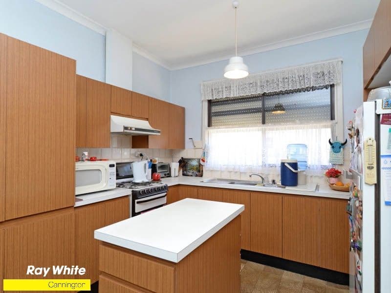 16 Hedley Street, BENTLEY WA 6102, Bentley - Thumbnail 2