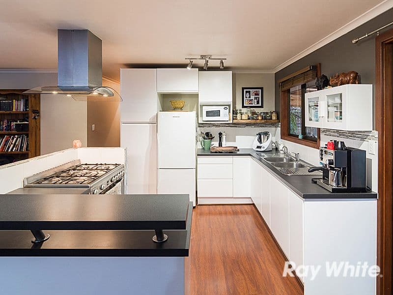 11 Kent Road, Kanmantoo SA 5252, Kanmantoo - Thumbnail 4