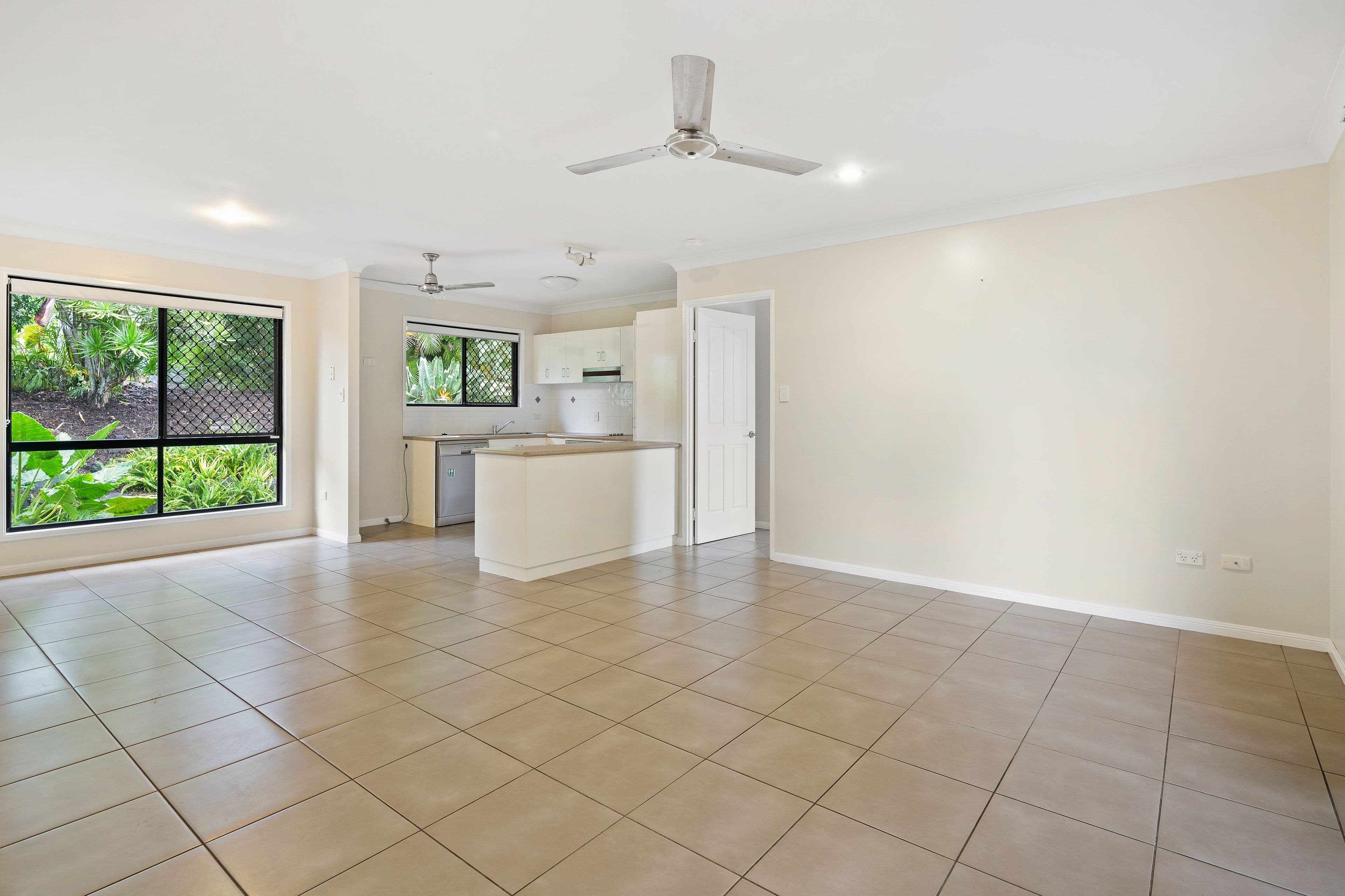 60 Country Road, Cannonvale QLD 4802, Cannonvale - Thumbnail 3