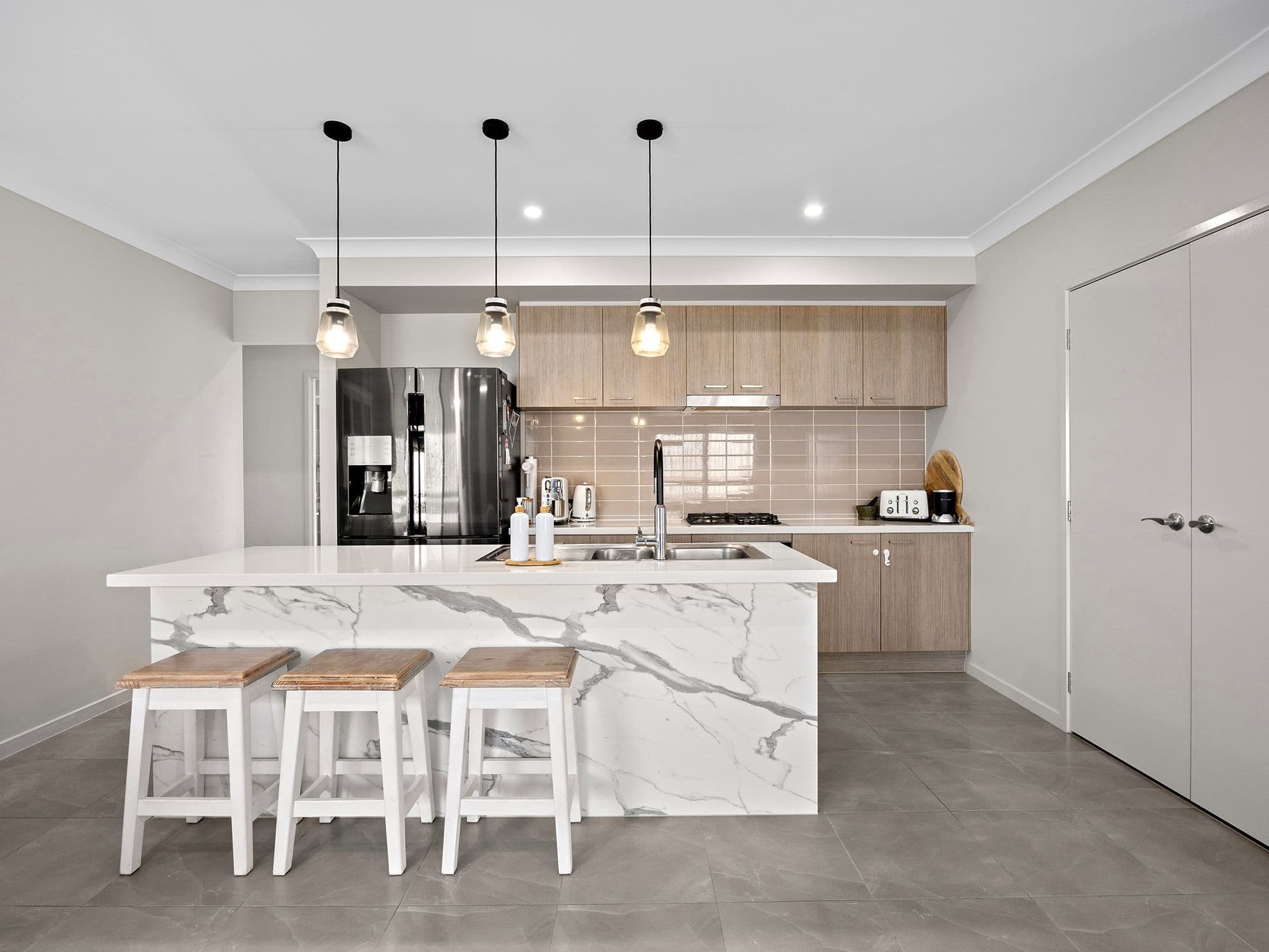 6 Tomaree Road, South Ripley QLD 4306, South Ripley - Thumbnail 2