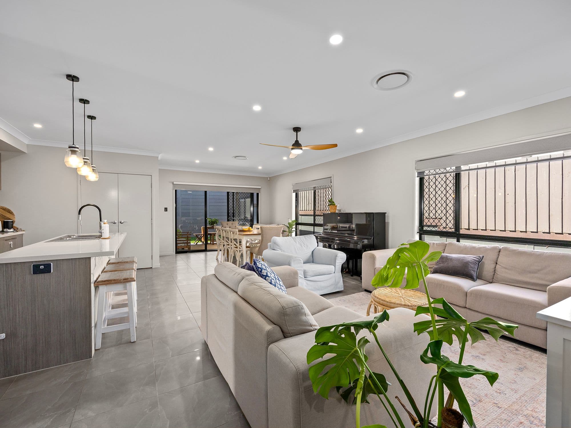 6 Tomaree Road, South Ripley QLD 4306, South Ripley - Thumbnail 4