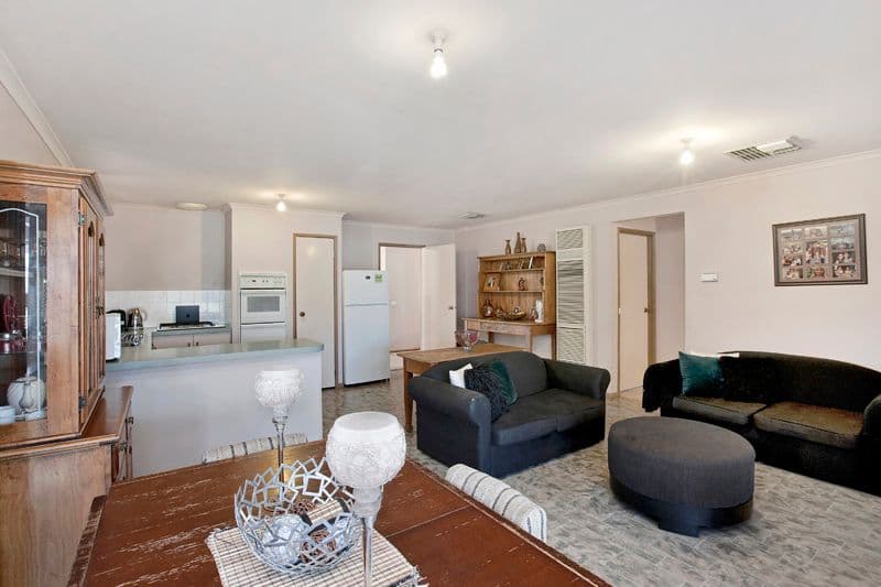26 John Ryan Drive, SOUTH MORANG VIC 3752, South Morang - Thumbnail 4