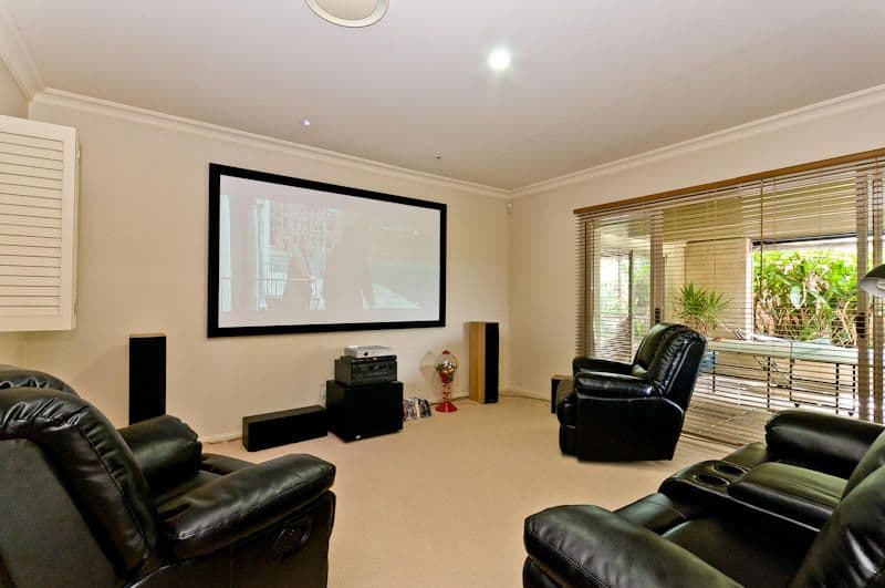 39 Kurrajong Place, BRIDGEMAN DOWNS QLD 4035, Bridgeman Downs - Thumbnail 2