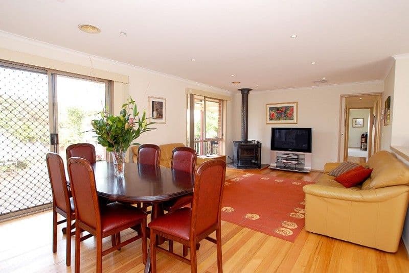10 Parklands Close, FERNTREE GULLY VIC 3156, Ferntree Gully - Thumbnail 2