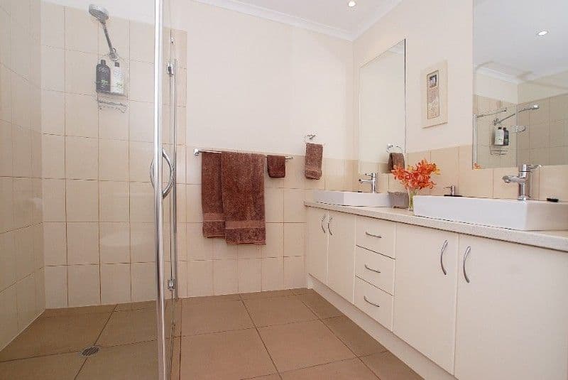 10 Parklands Close, FERNTREE GULLY VIC 3156, Ferntree Gully - Thumbnail 4