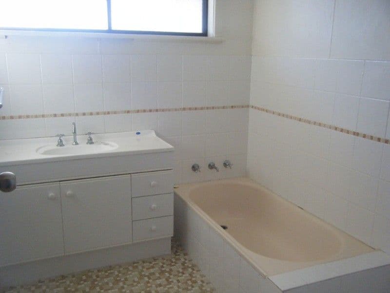 15 Mark Way, MOUNT TARCOOLA WA 6530, Mount Tarcoola - Thumbnail 7