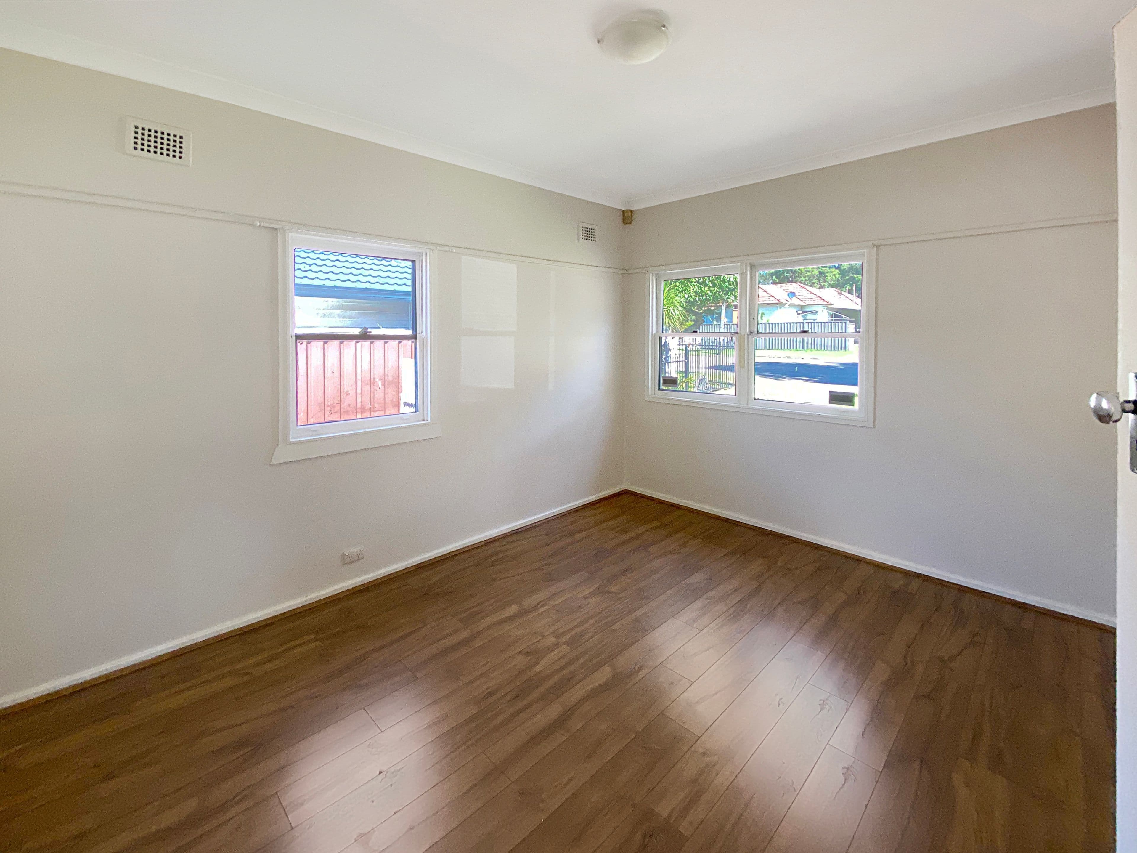 5 Iris Avenue, Riverwood NSW 2210, Riverwood - Thumbnail 2