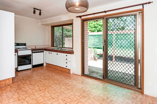 52 Alawoona Street, REDBANK PLAINS QLD 4301, Redbank Plains - Thumbnail 5
