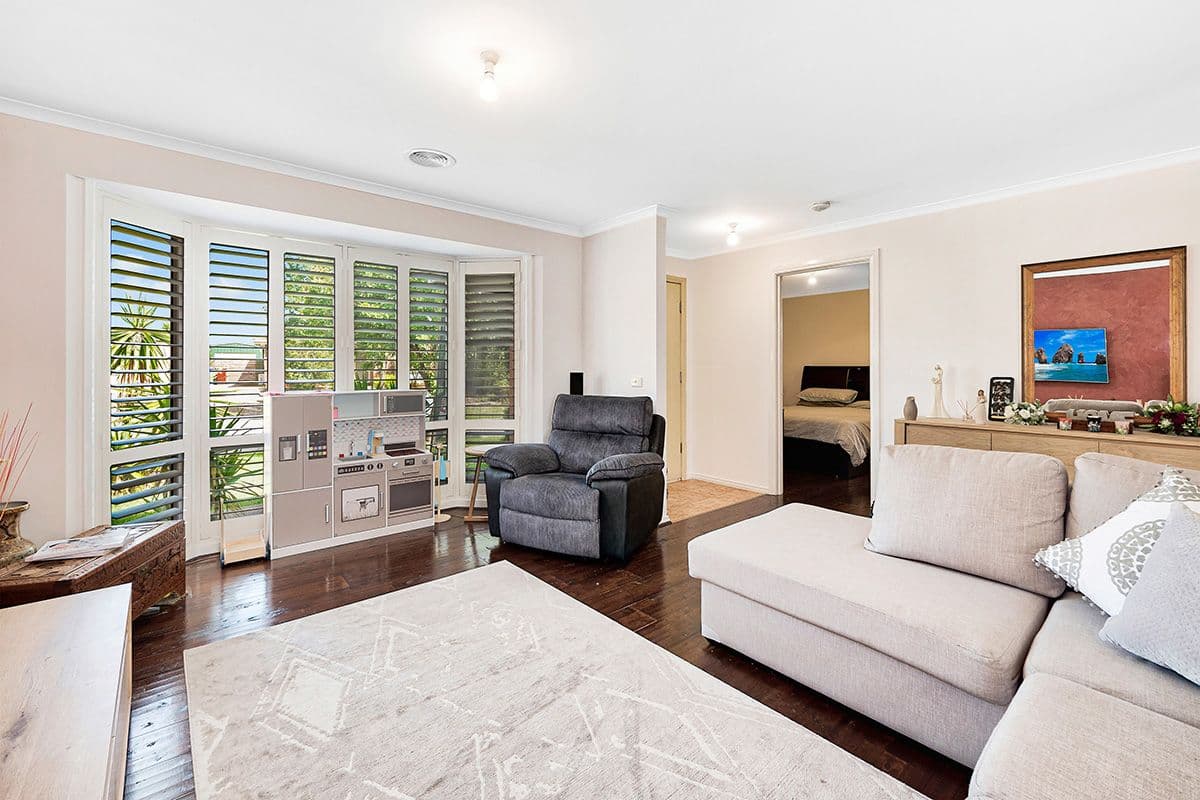 12 Genoa Way, Cranbourne West VIC 3977, Cranbourne West - Thumbnail 2