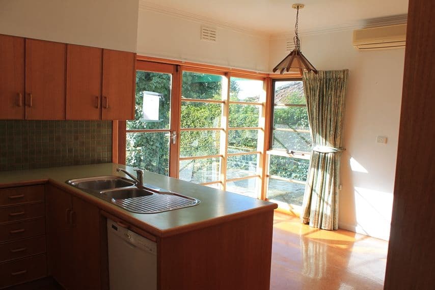 13 Elva Avenue, HAMILTON VIC 3300, Hamilton - Thumbnail 6