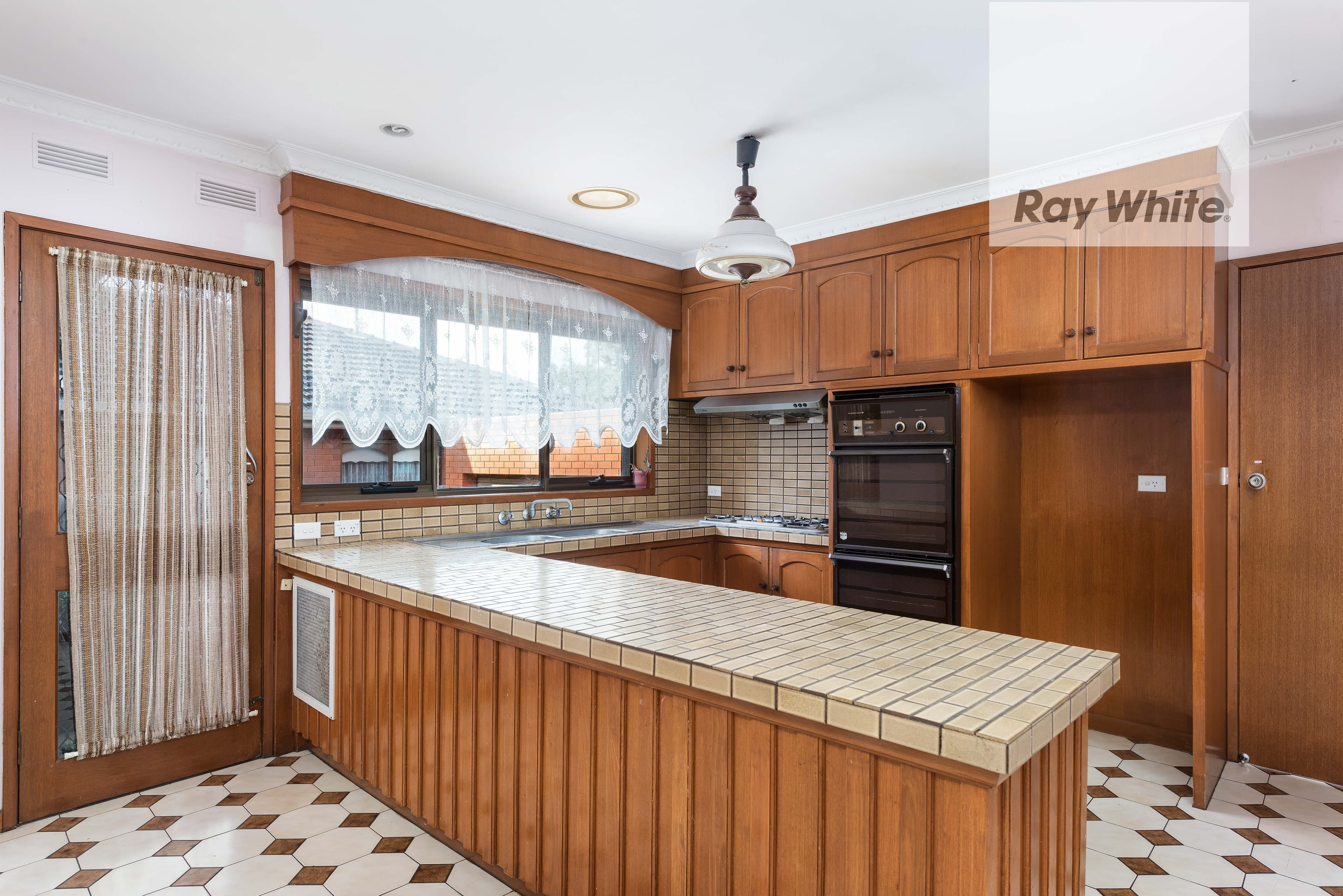 7 Ashbrook Circuit, Bundoora VIC 3083, Bundoora - Thumbnail 4