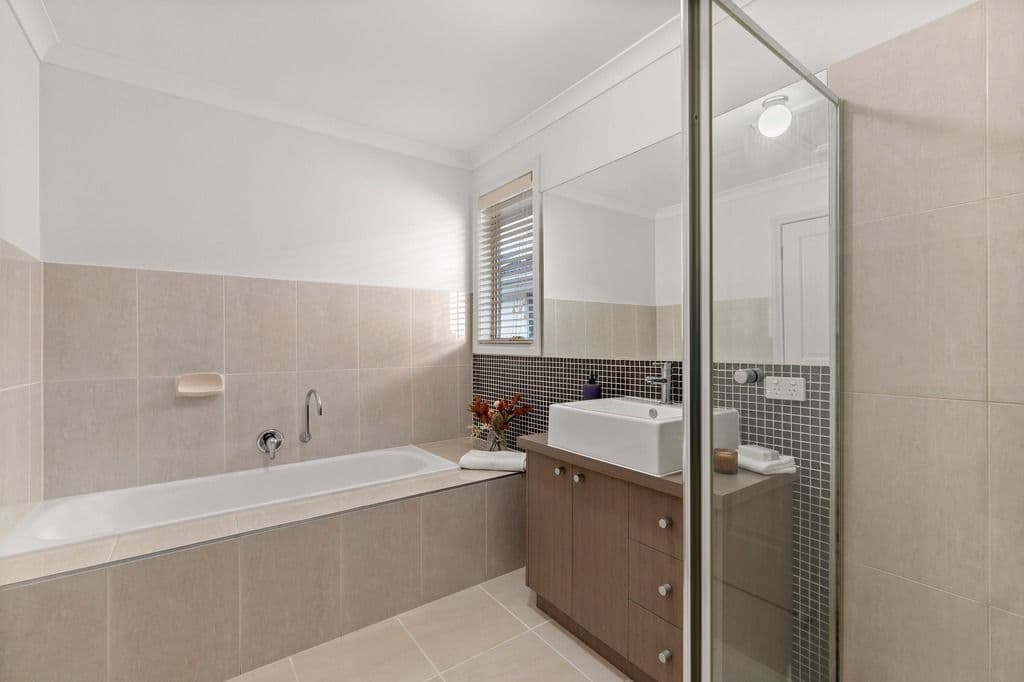 26 Cobb Street, South Morang VIC 3752, South Morang - Thumbnail 8