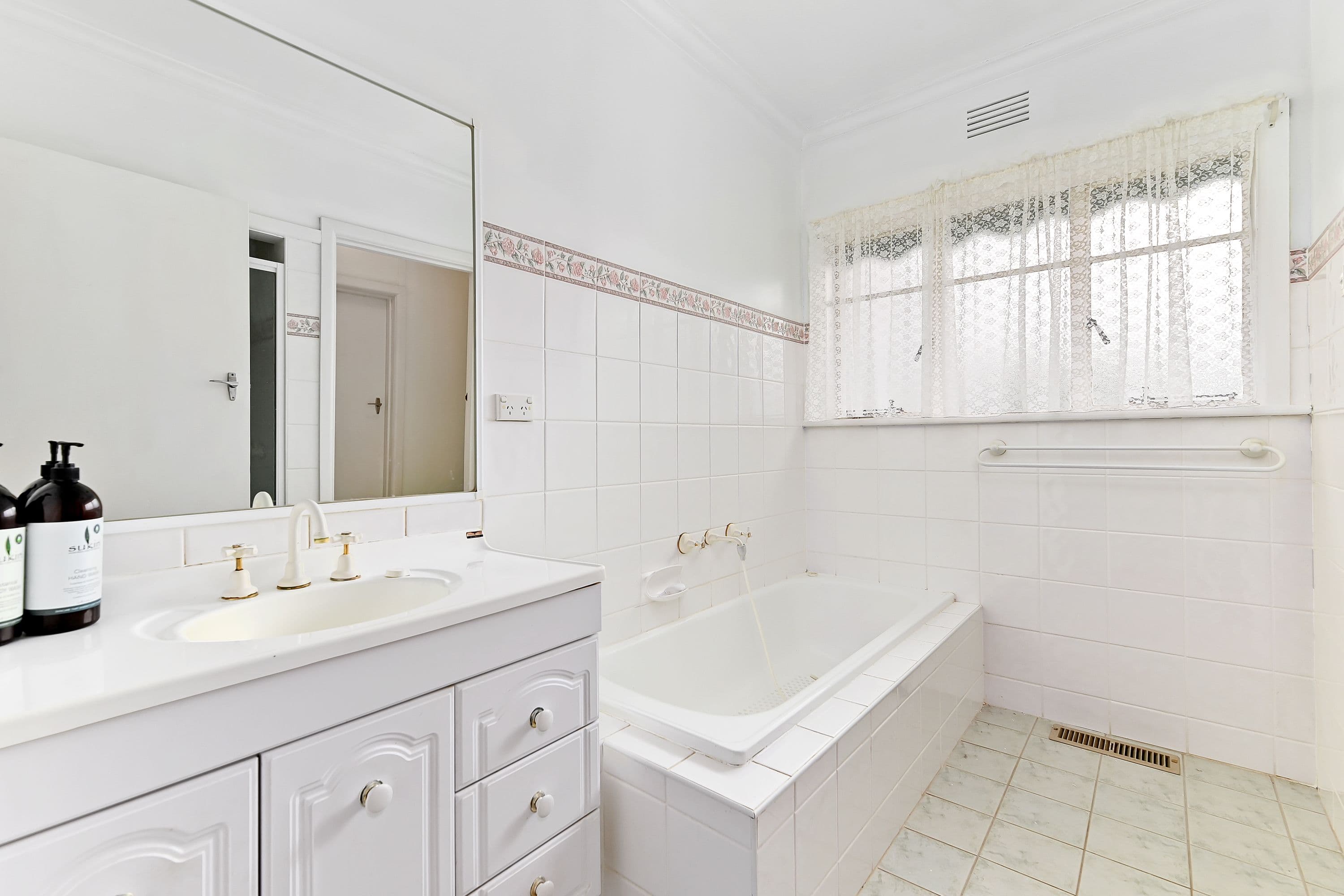 1 Poole Street, Burwood VIC 3125, Burwood - Thumbnail 7
