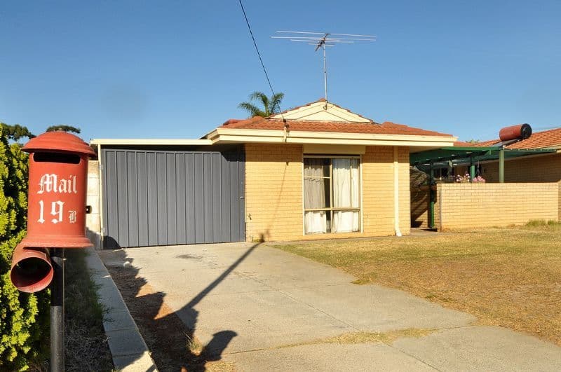 19b Binstead Court, KOONDOOLA WA 6064, Koondoola - Thumbnail 2
