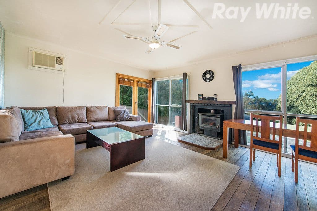 39 Russell Street, Mount Evelyn VIC 3796, Mount Evelyn - Thumbnail 2