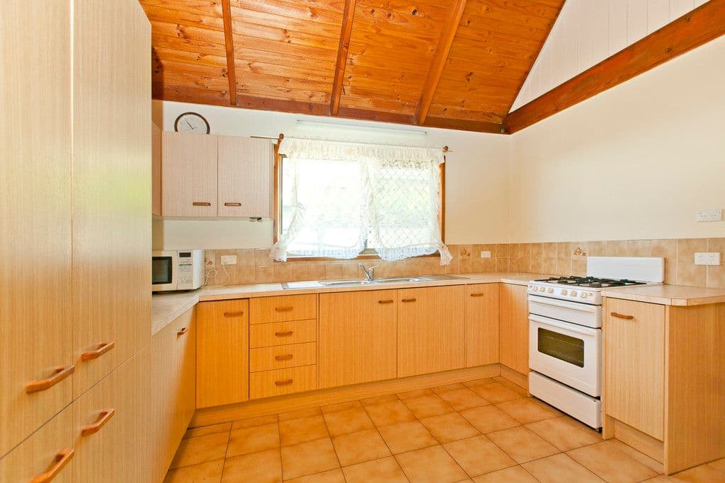 51 Frederick Street, WELLINGTON POINT QLD 4160, Wellington Point - Thumbnail 6