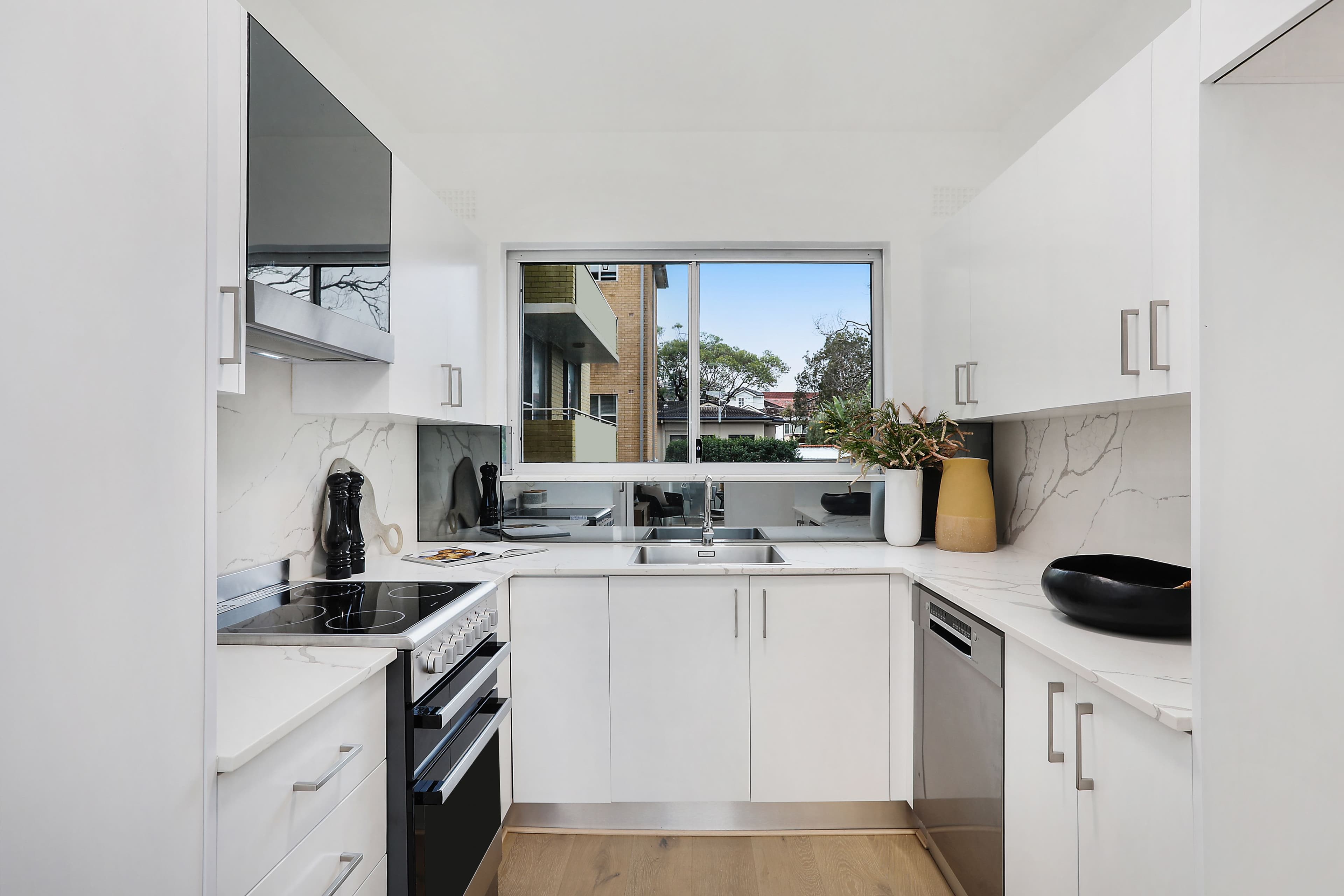 33-35 William Street, Rose Bay NSW 2029, Rose Bay - Thumbnail 2