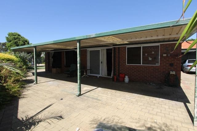 2 Yosemite Loop, Ballajura WA 6066, Ballajura - Thumbnail 4