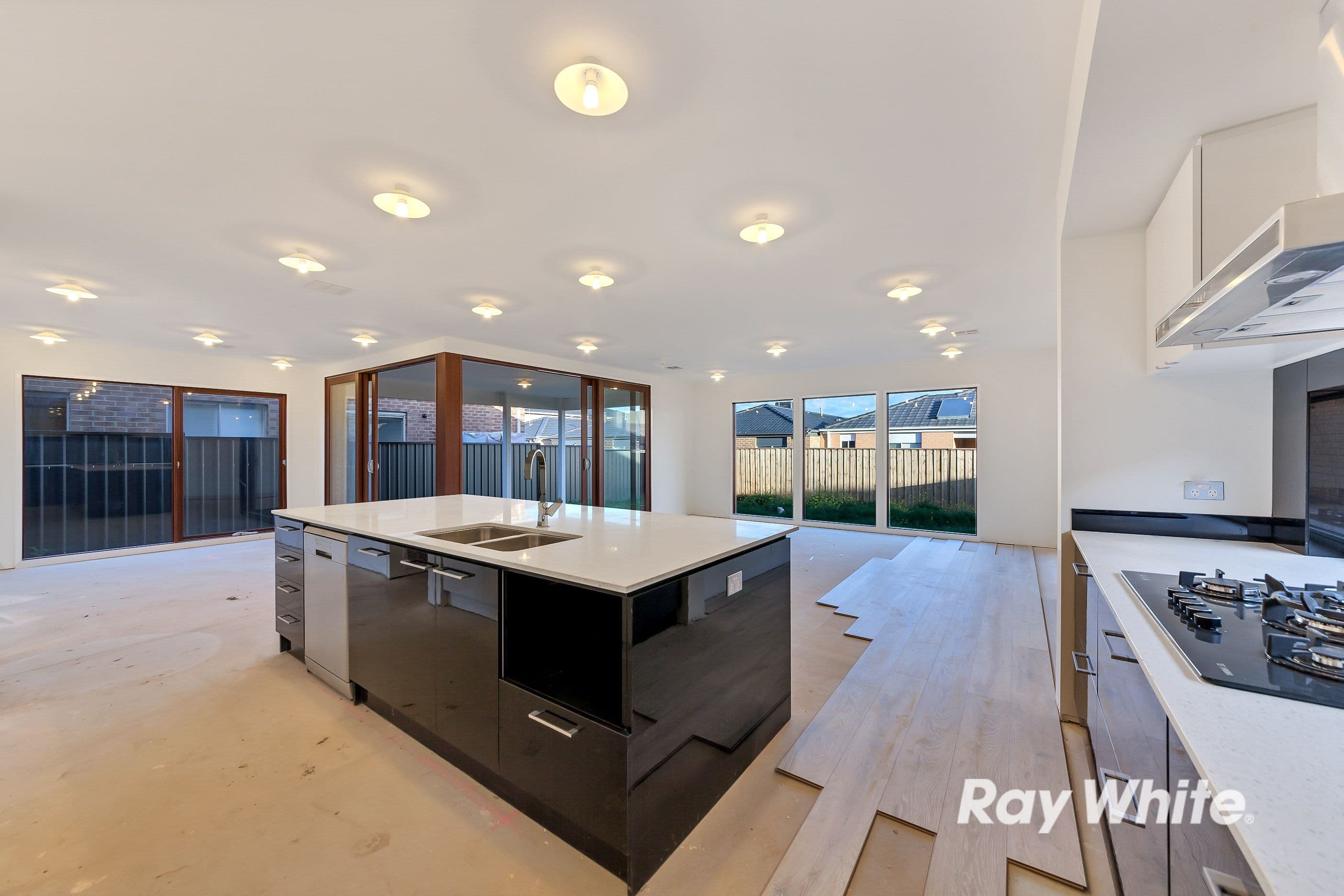 8 Elsternwick Street, Truganina VIC 3029, Truganina - Thumbnail 5