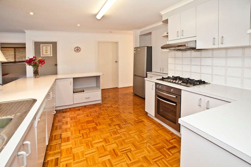 4 Weron Court, VERMONT SOUTH VIC 3133, Vermont South - Thumbnail 4