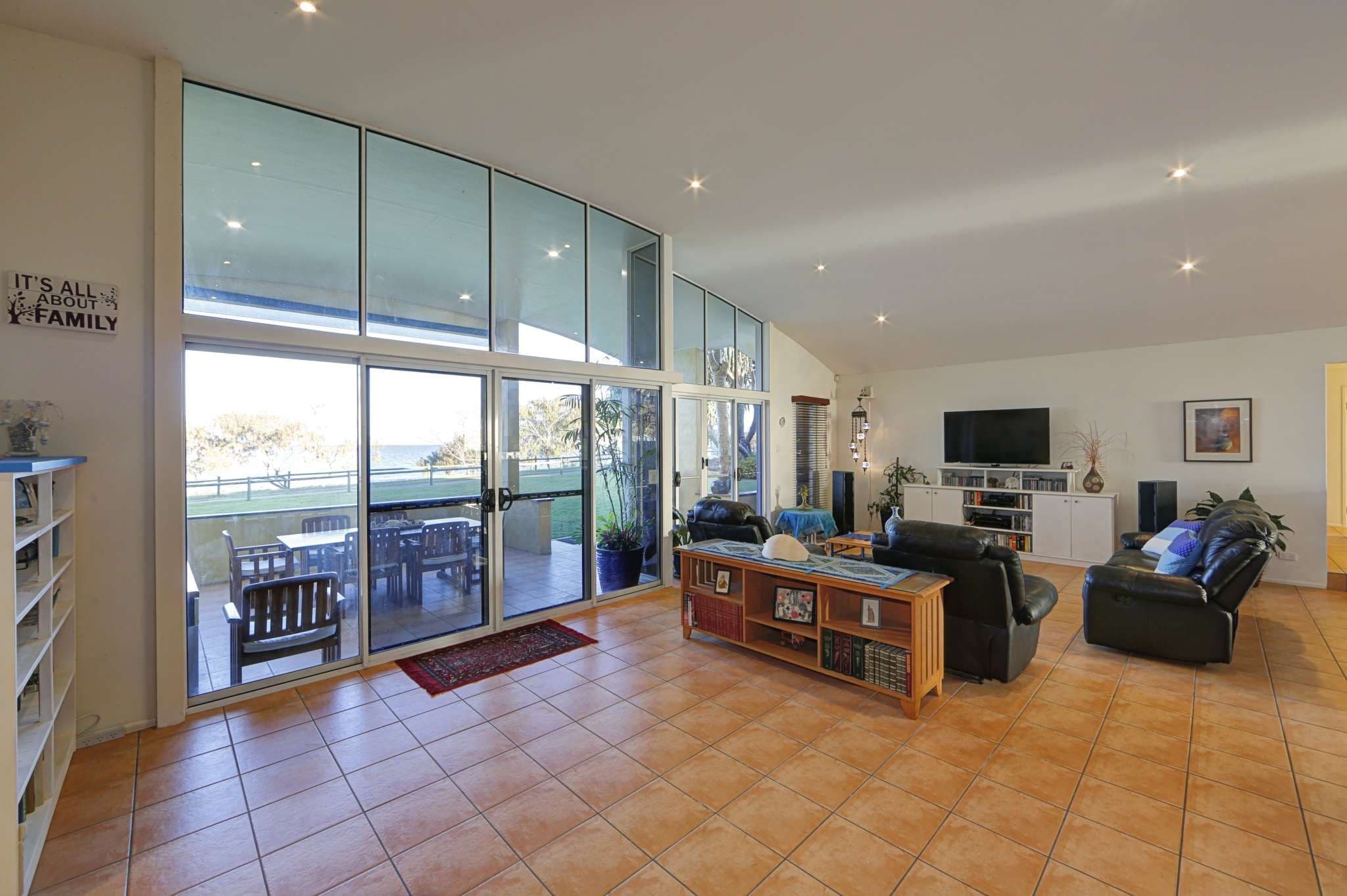 154 Barolin Esplanade, Coral Cove QLD 4670, Coral Cove - Thumbnail 6