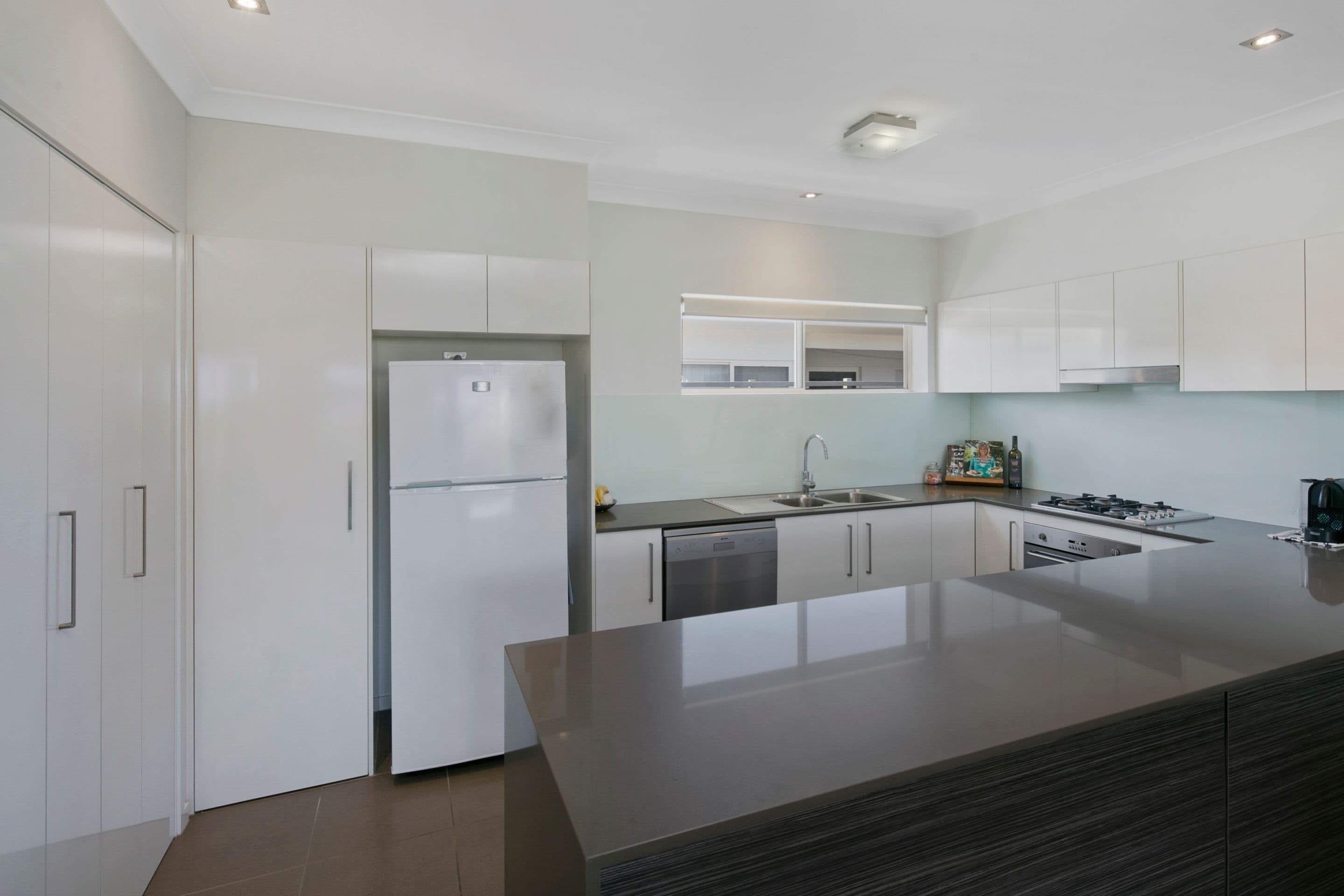 20-22 Love Street, Bulimba QLD 4171, Bulimba - Thumbnail 2