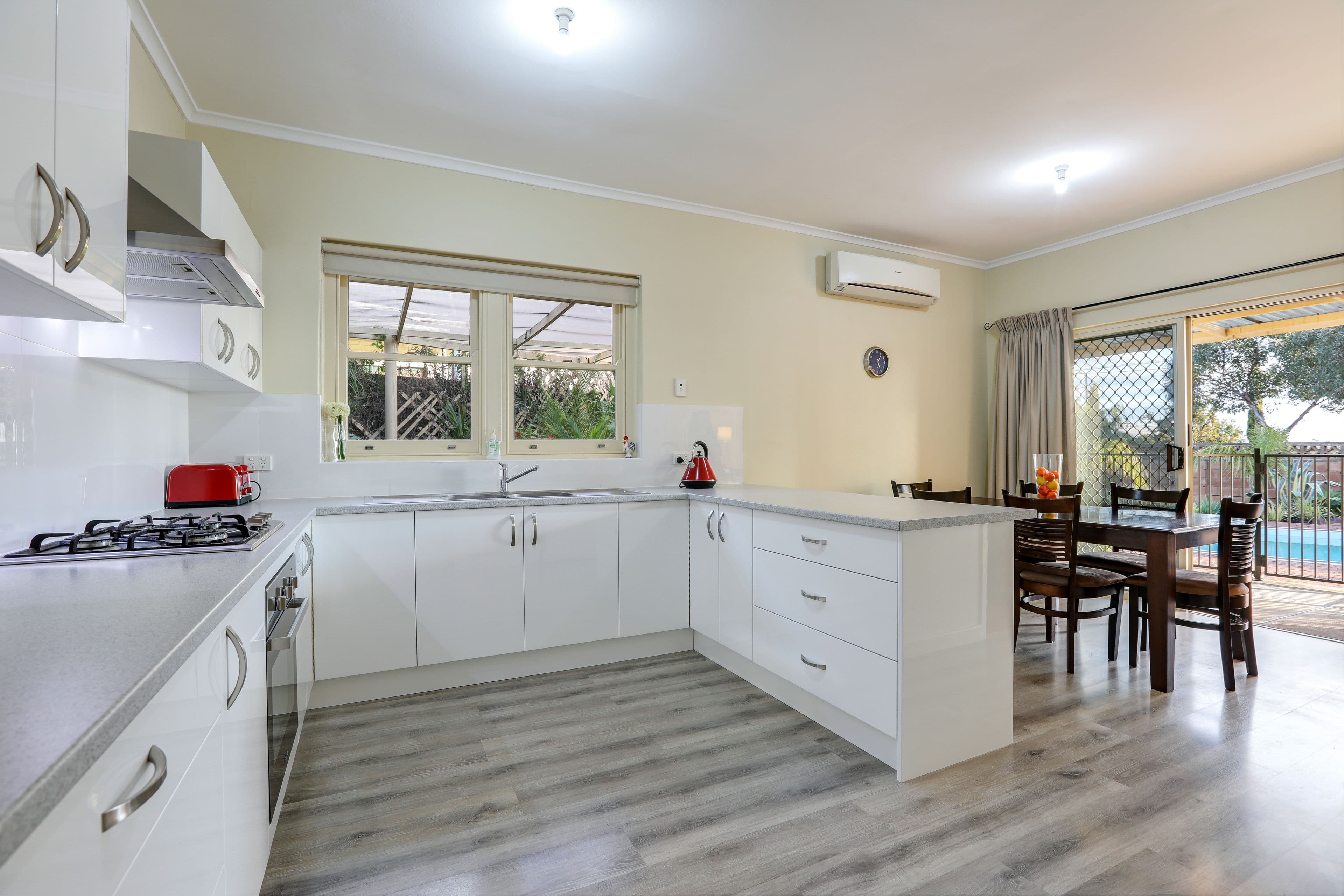 16 Bunbury Terrace, Valley View SA 5093, Valley View - Thumbnail 7